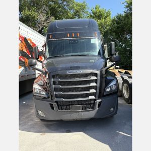 2022 Freightliner Cascadia 126 - 480,495 Miles