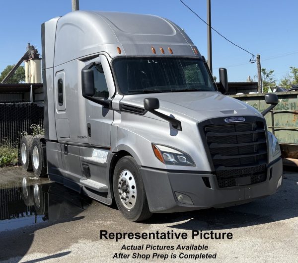 2022 Freightliner Cascadia 126 - 471,430 Miles