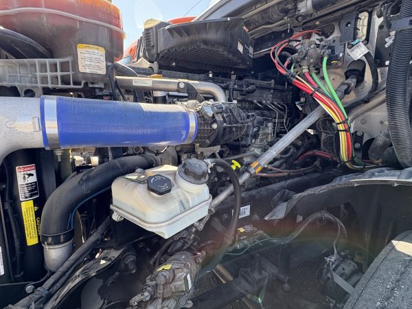 2022 Freightliner Cascadia 126 - 471,430 Miles - Image 10