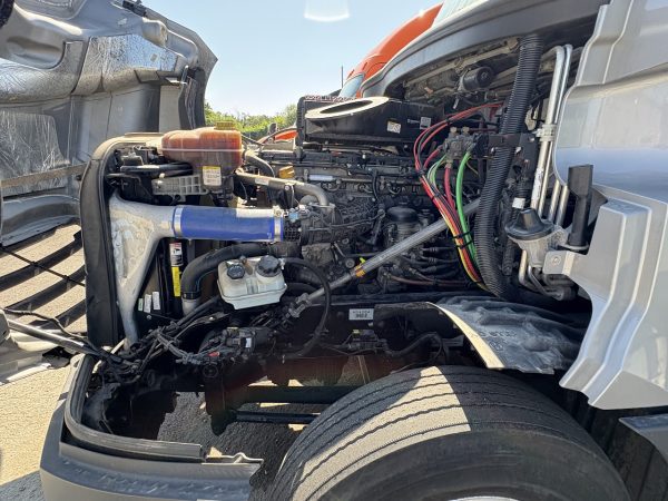 2022 Freightliner Cascadia 126 - 471,430 Miles - Image 9